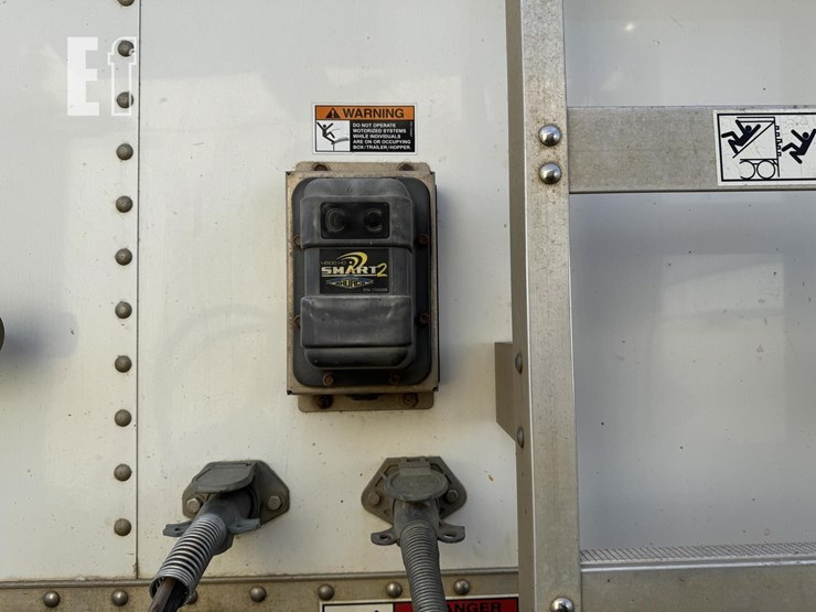 2014-wilson-grain-trailer-image-24