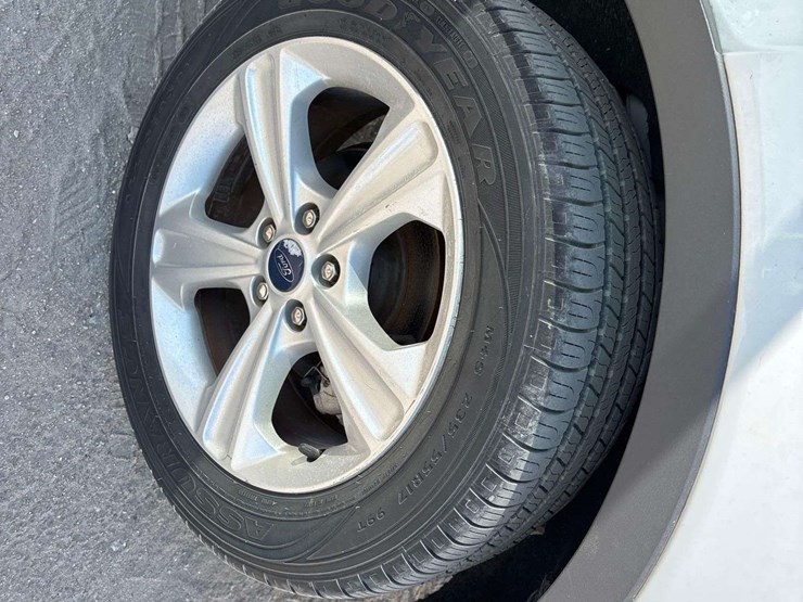 2015-ford-escape-image-20