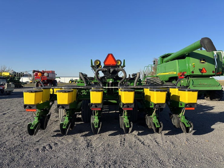 john-deere-db80-image-26