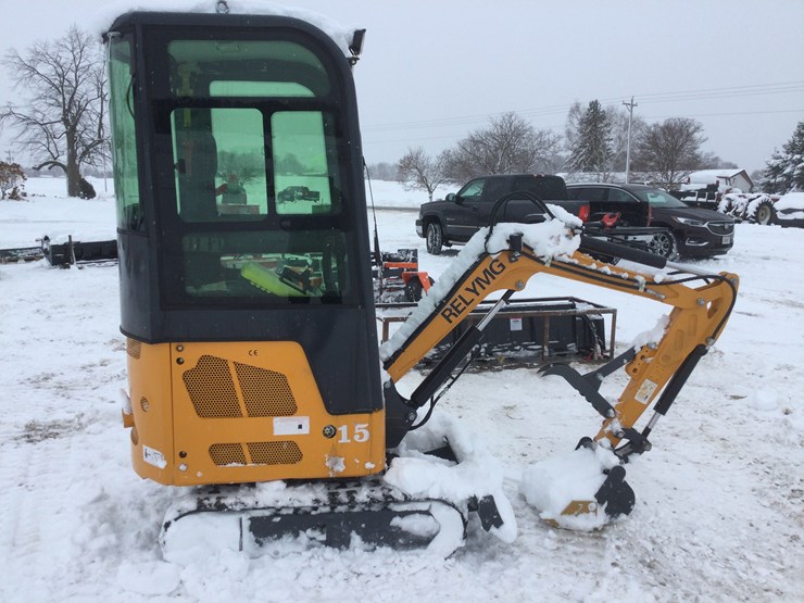 #4549-•-unused-rely-15-mini-excavator-image-1