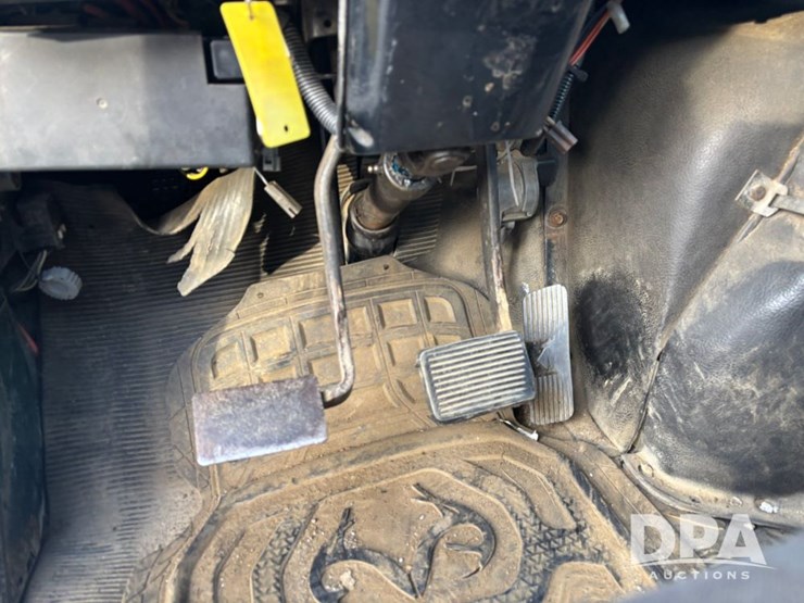 international-4700-image-80