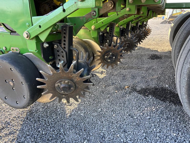 john-deere-db80-image-31