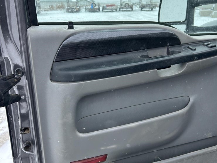 2003-ford-f350-xlt-image-17