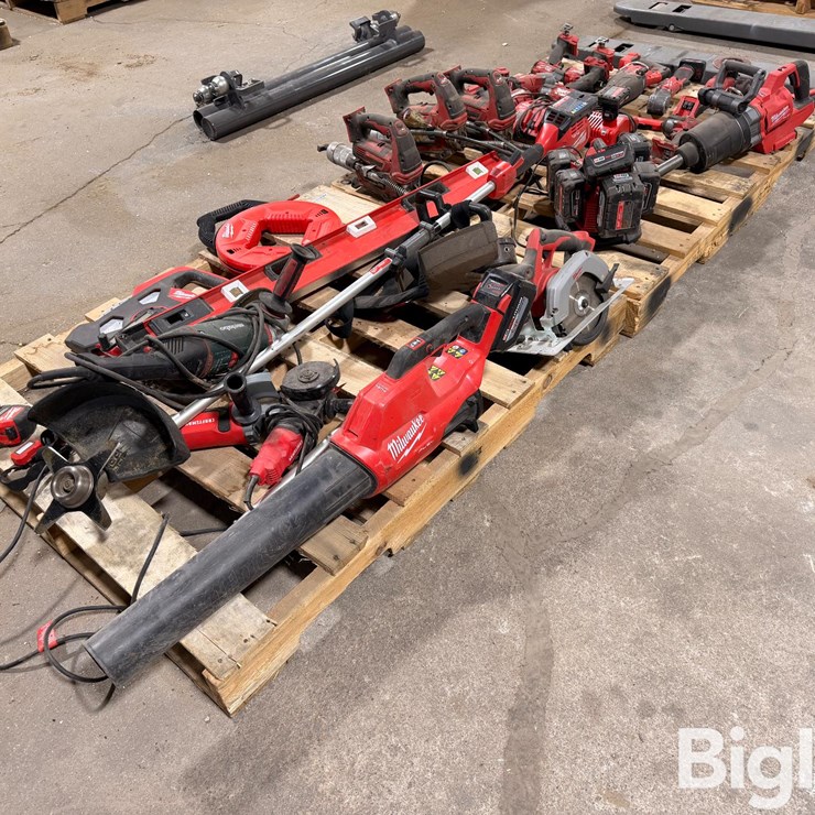 Milwaukee Power Tools W/Batteries & 6-Battery Charger
