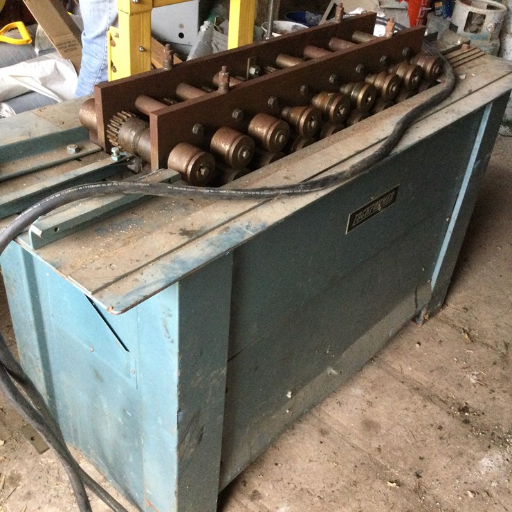 #4778 • (5) Cleat Lock Former: Location: W2486 Smies Rd, Oostburg, WI 53070