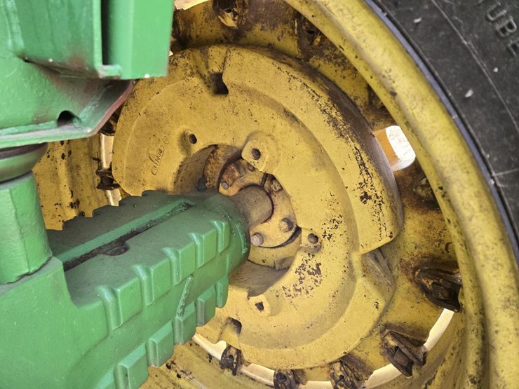 john-deere-4630-image-12