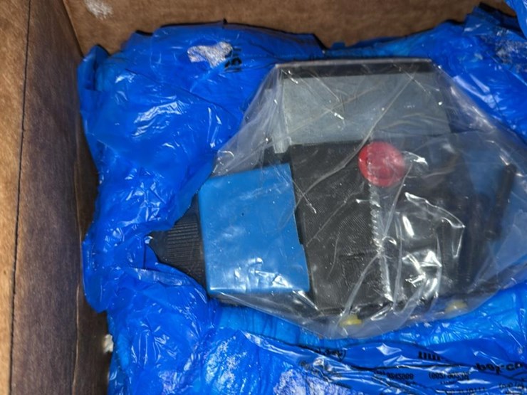 #170-•-contents-of-shelf-four*-image-6