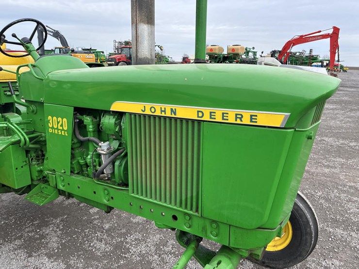 john-deere-3020d-image-13