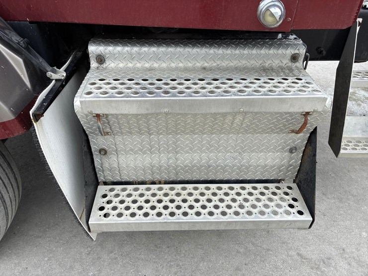 2007-kenworth-t800-image-56