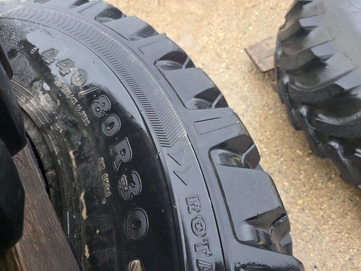 john-deere-5.5-image-13