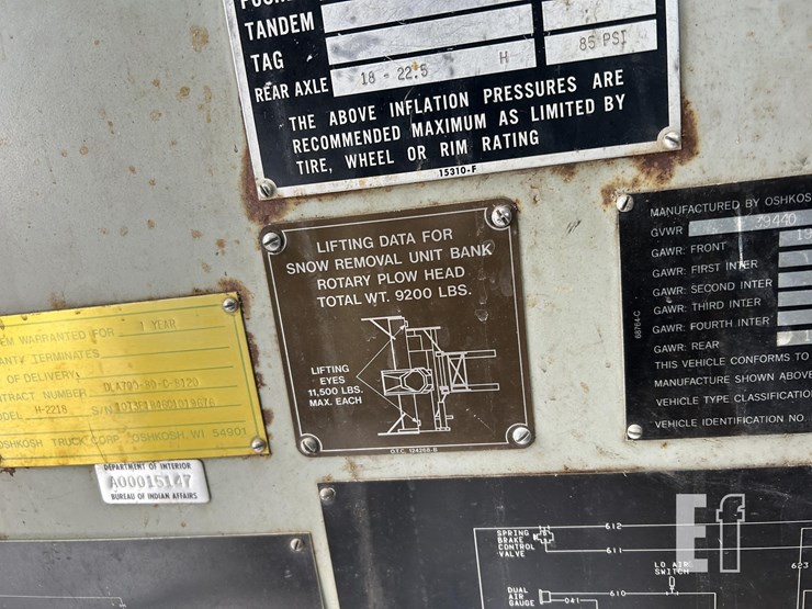 1981-oshkosh-green-snow-blower-image-68