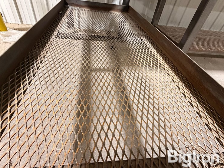 8'-welding-table-w/-vice-image-10