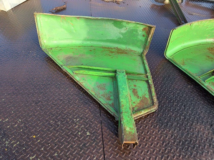 2-cylinder-john-deere-fenders-image-7