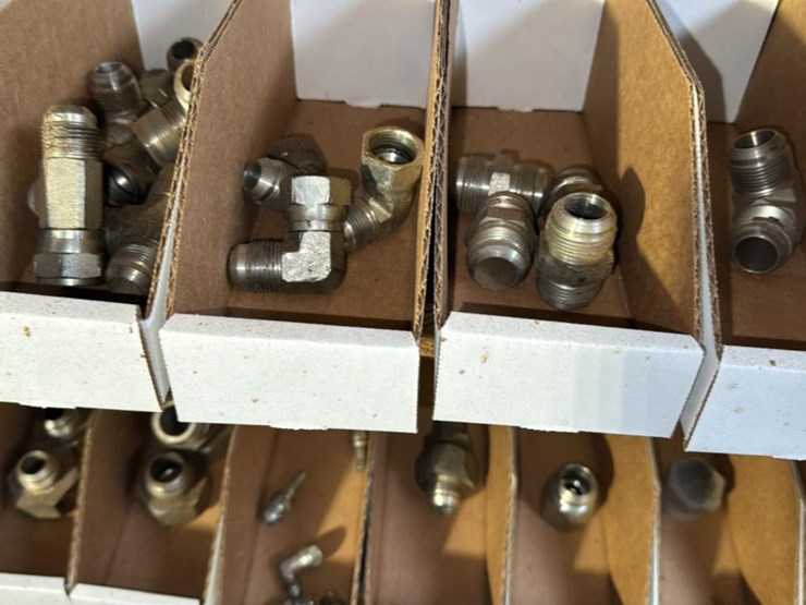 #179-•-hydraulic-fittings-image-7