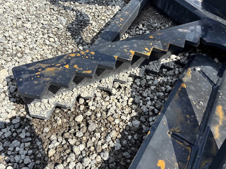 #113164-•-industrias-america-tree-sheer-image-4