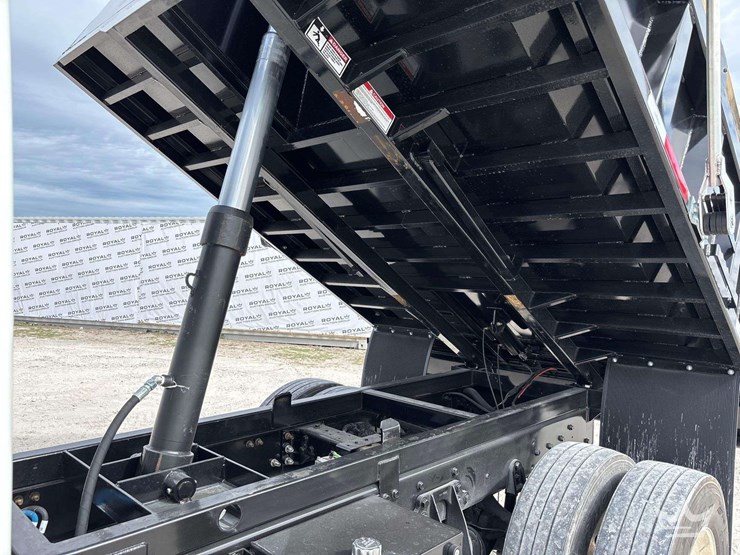 2021-international-mv607-image-13