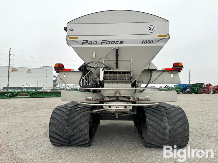 2023-unverferth-1850-pro-force-dry-fertilizer-spreader-image-6