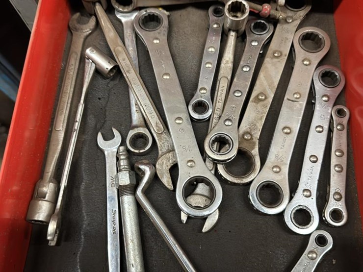 #160-•-snapon-tool-box*-image-19