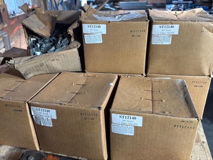 #176-•-banding-tools-and-seals-image-5