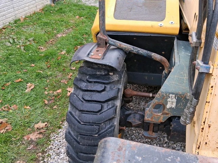 #1301-•-gel-rs5-19-telehandler-image-30