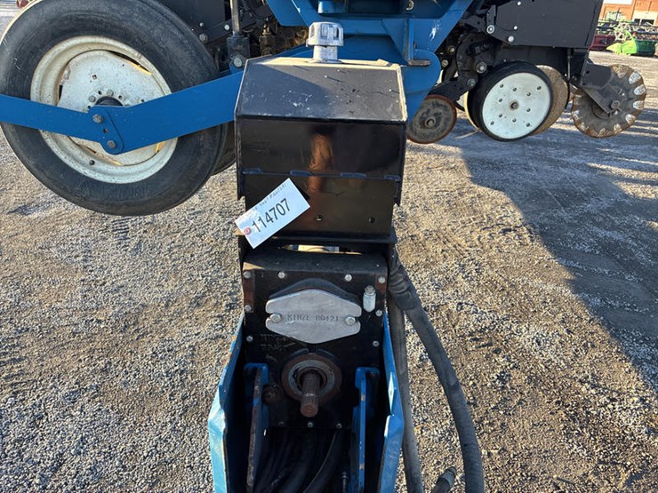 kinze-3660-image-15