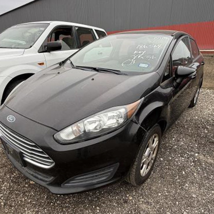 #31 • 2014 Ford Fiesta SE