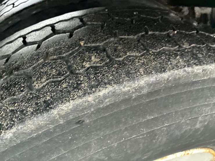 case-ih-8100-image-46