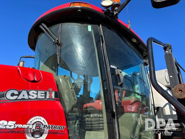 case-ih-patriot-4440-image-32