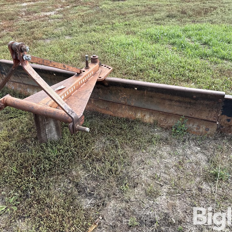 1975 MASSEY-FERGUSON 9