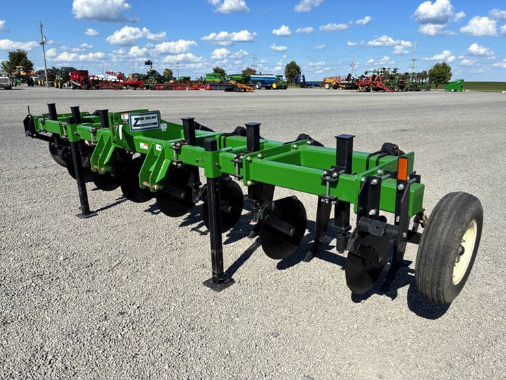 #113973-•-unverferth-7x-zone-builder-ripper-#a41470499-image-4