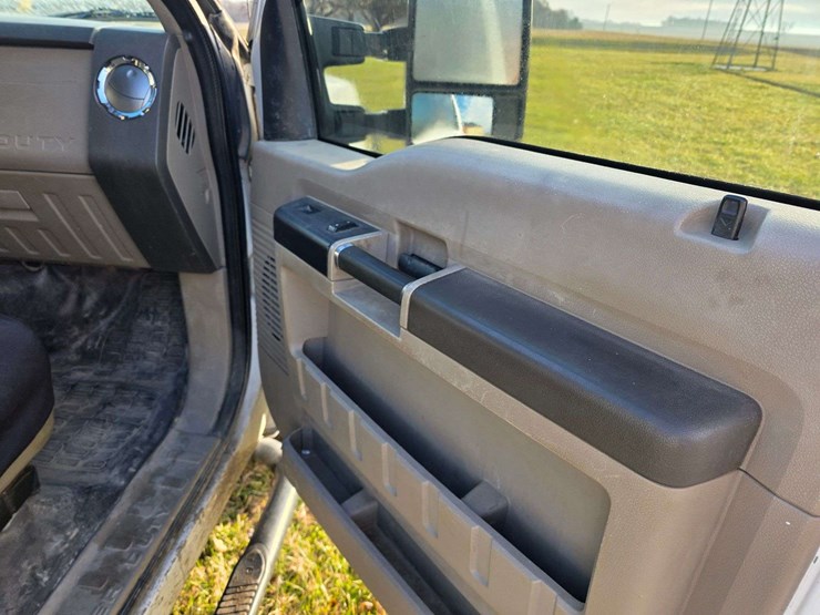 2008-ford-f350-image-54