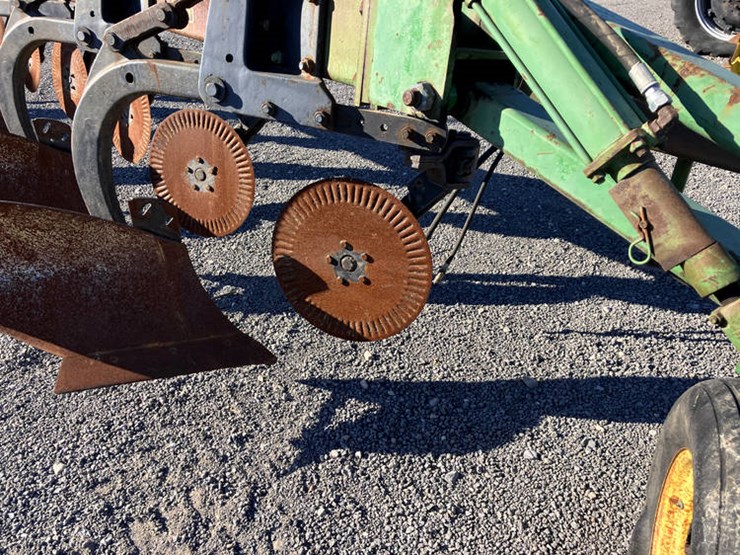 john-deere-2700-image-3