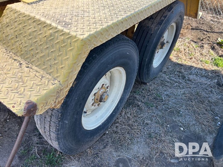 liquid-nurse-trailer-(cp1354,-tank-2087,-unit-92440)-image-3