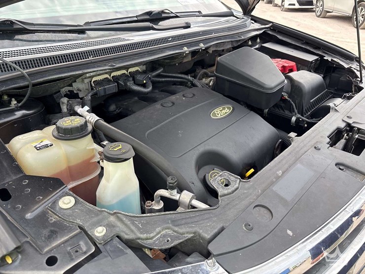 2014-ford-edge-image-7