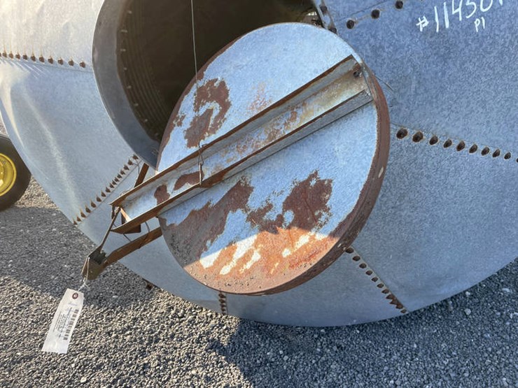 #114501-•-bulk-feed-bin-image-5