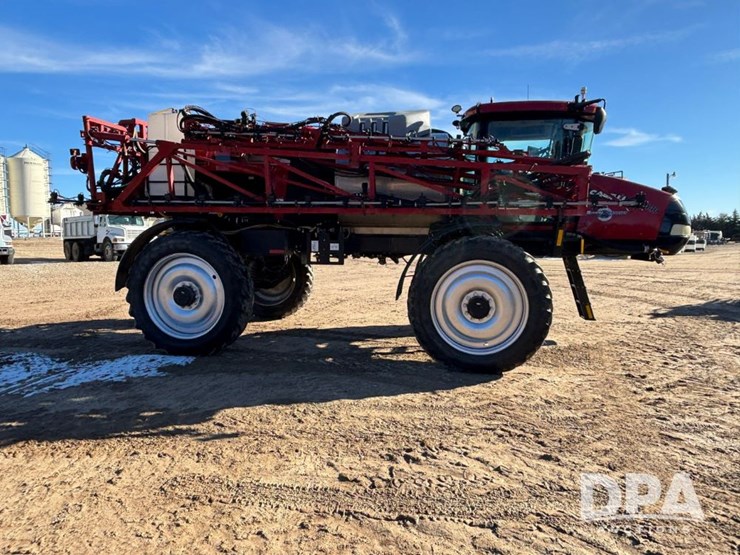 case-ih-patriot-4440-image-9