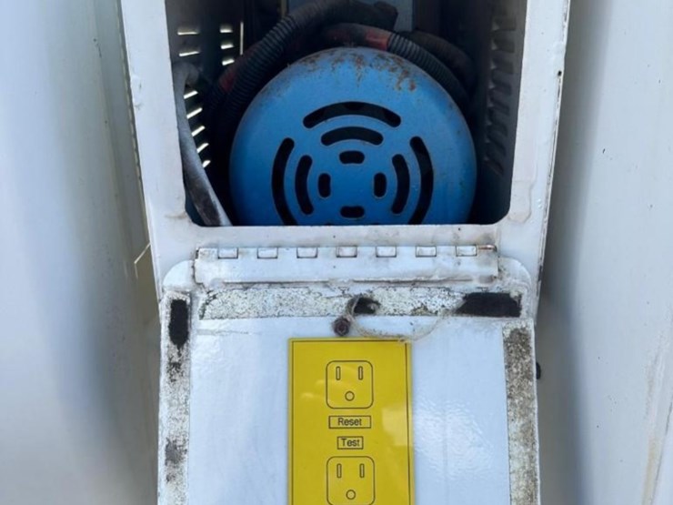 2007-international-durastar-4300-image-17