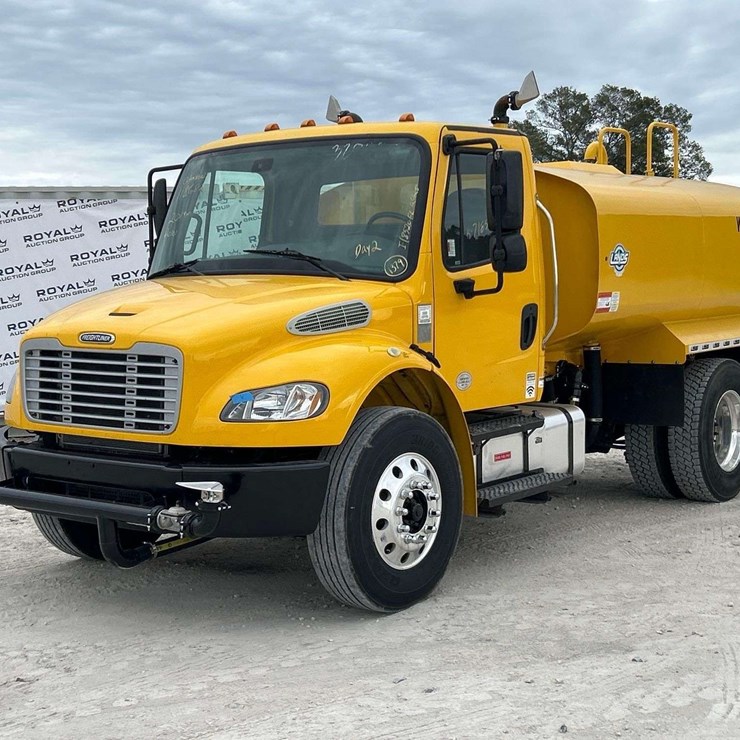 2019 FREIGHTLINER M2 106