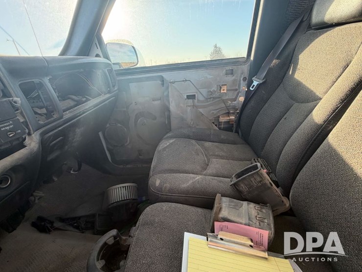 2003-chevrolet-silverado-2500hd-image-43