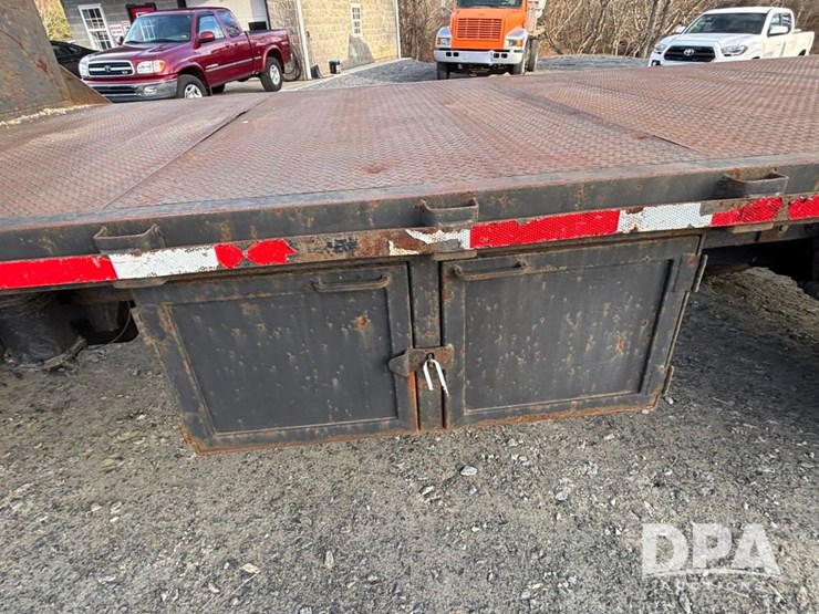 international-4700-image-28