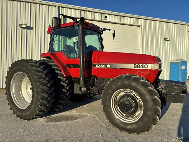 case-ih-8940-image-1