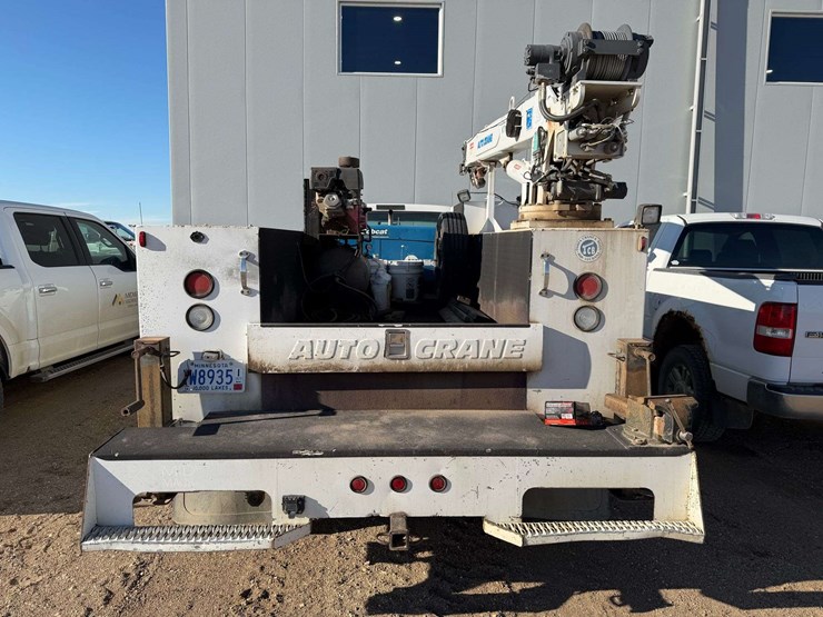 2006-ford-f550-image-4