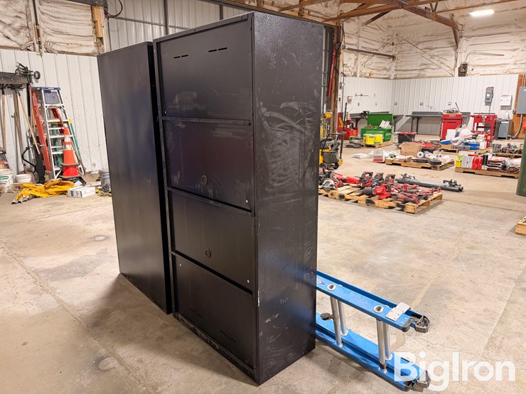 performax-storage-cabinets-w/-ladder-image-4