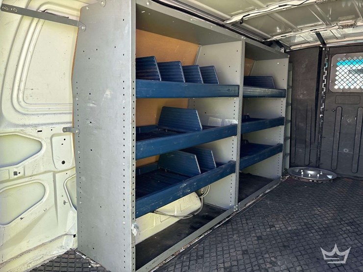 2011-ford-cargo-image-22