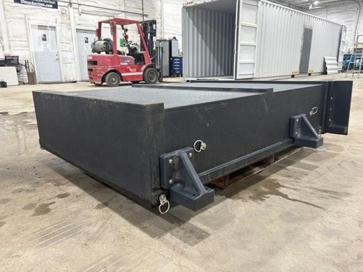 truck-vault-slide-in-triple-compartment-toolbox,-image-4