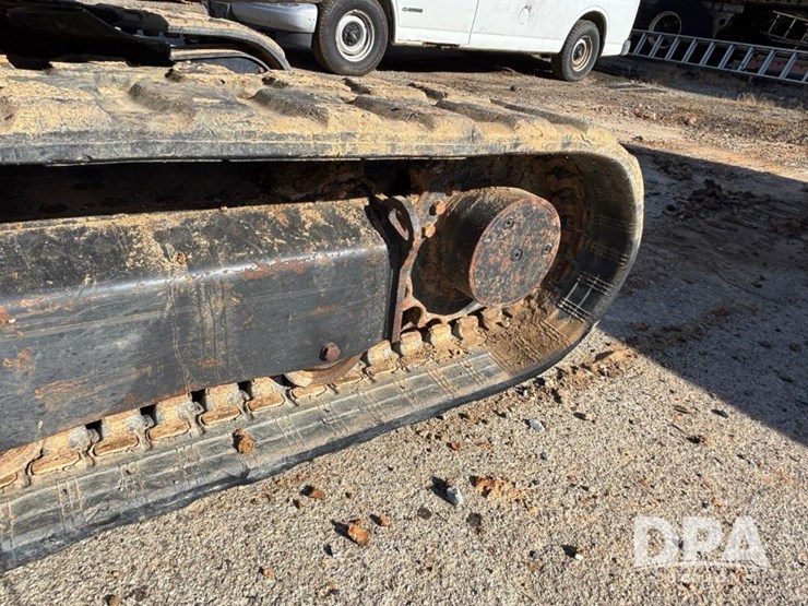 2020-yanmar-vio55-image-28