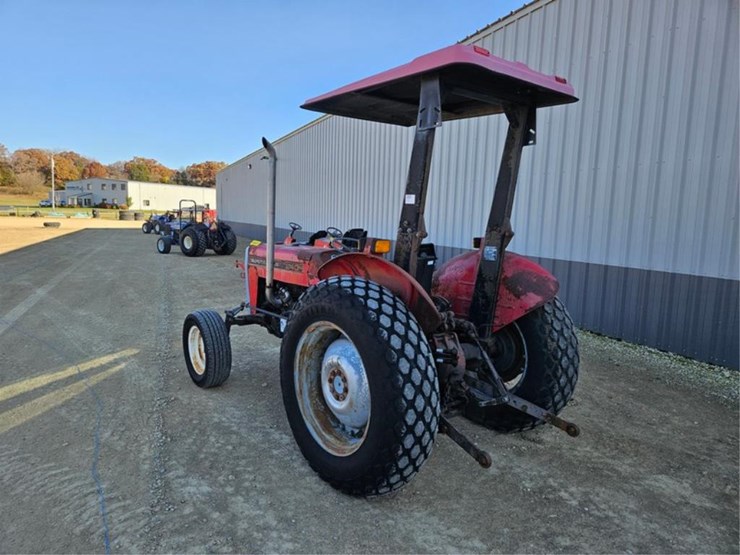 massey-ferguson-240-image-37