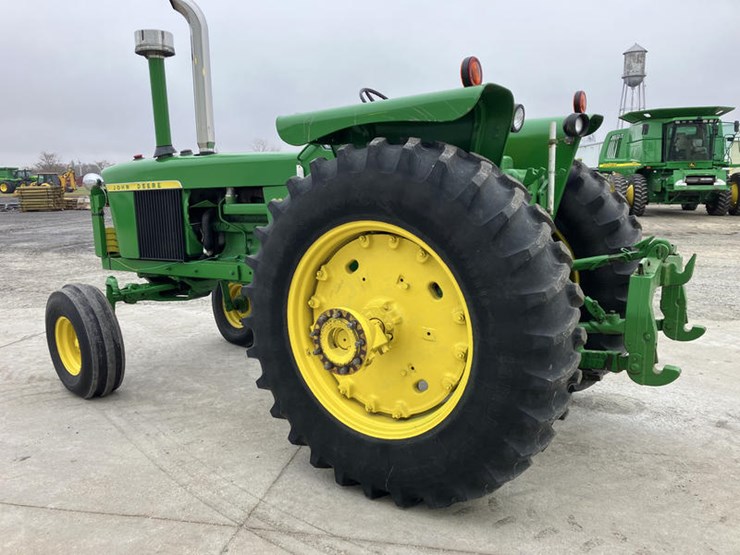 john-deere-4320-image-16