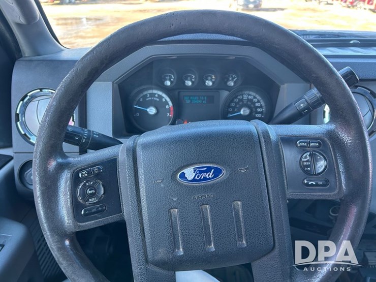 2011-ford-f250-image-27