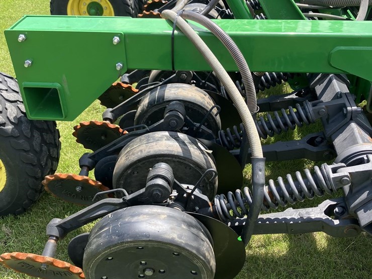 john-deere-1890-image-7